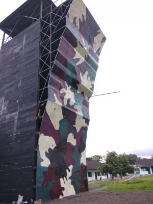 Pembangunan Pembuatan Wall Climbing Lead di Dodik Secata Rindam XIII Merdeka Bitung Sulawesi Utara